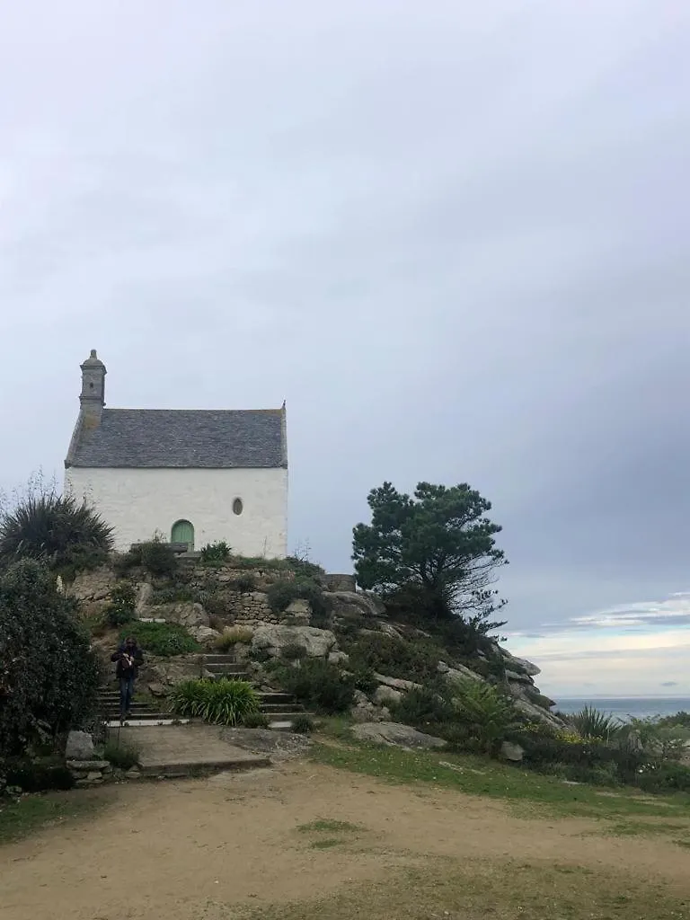 Casa de Férias Maison Plestin Proche Plage Et Gr 34 Avec Jardin França