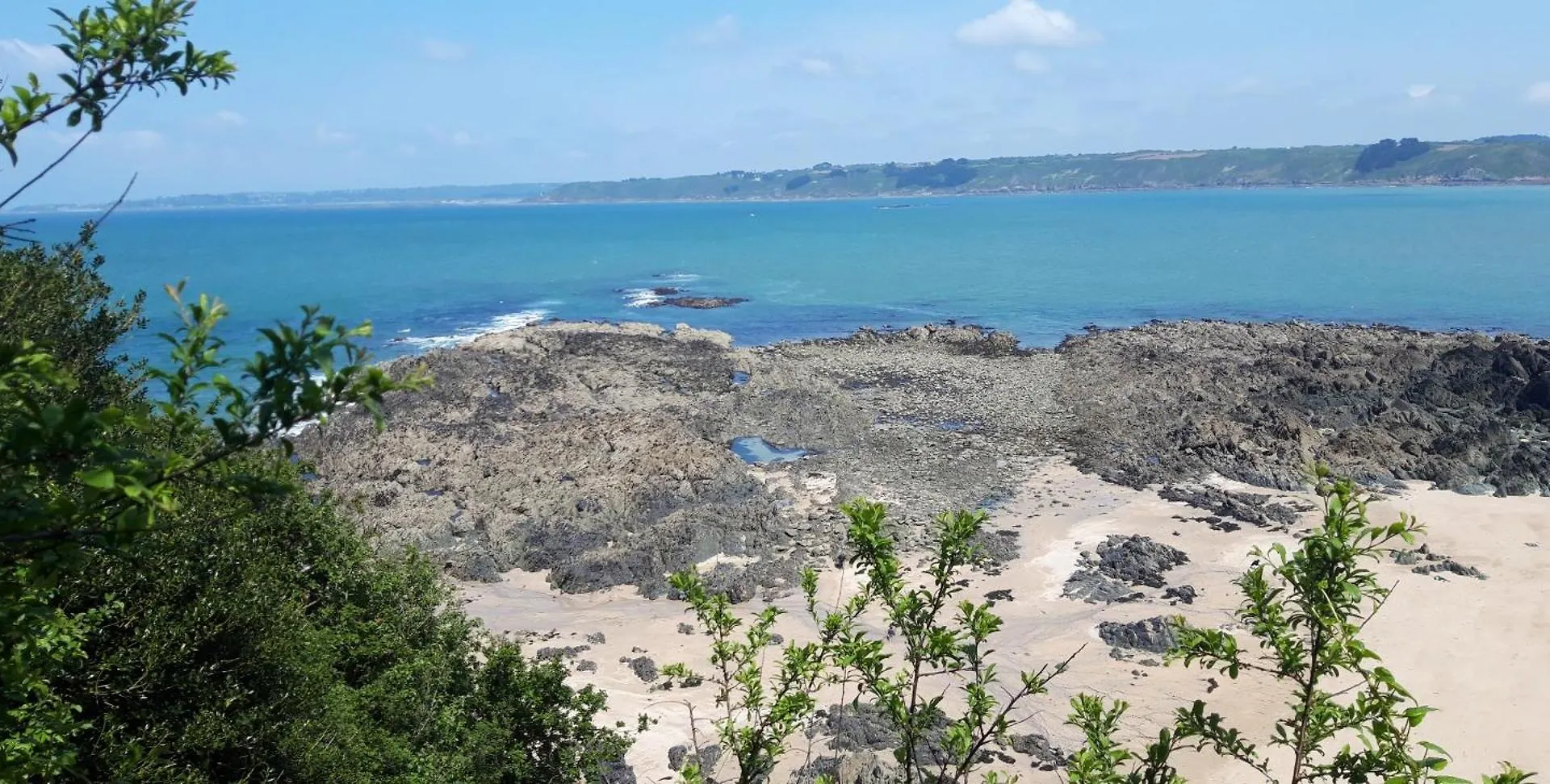 Casa de Férias Maison Plestin Proche Plage Et Gr 34 Avec Jardin